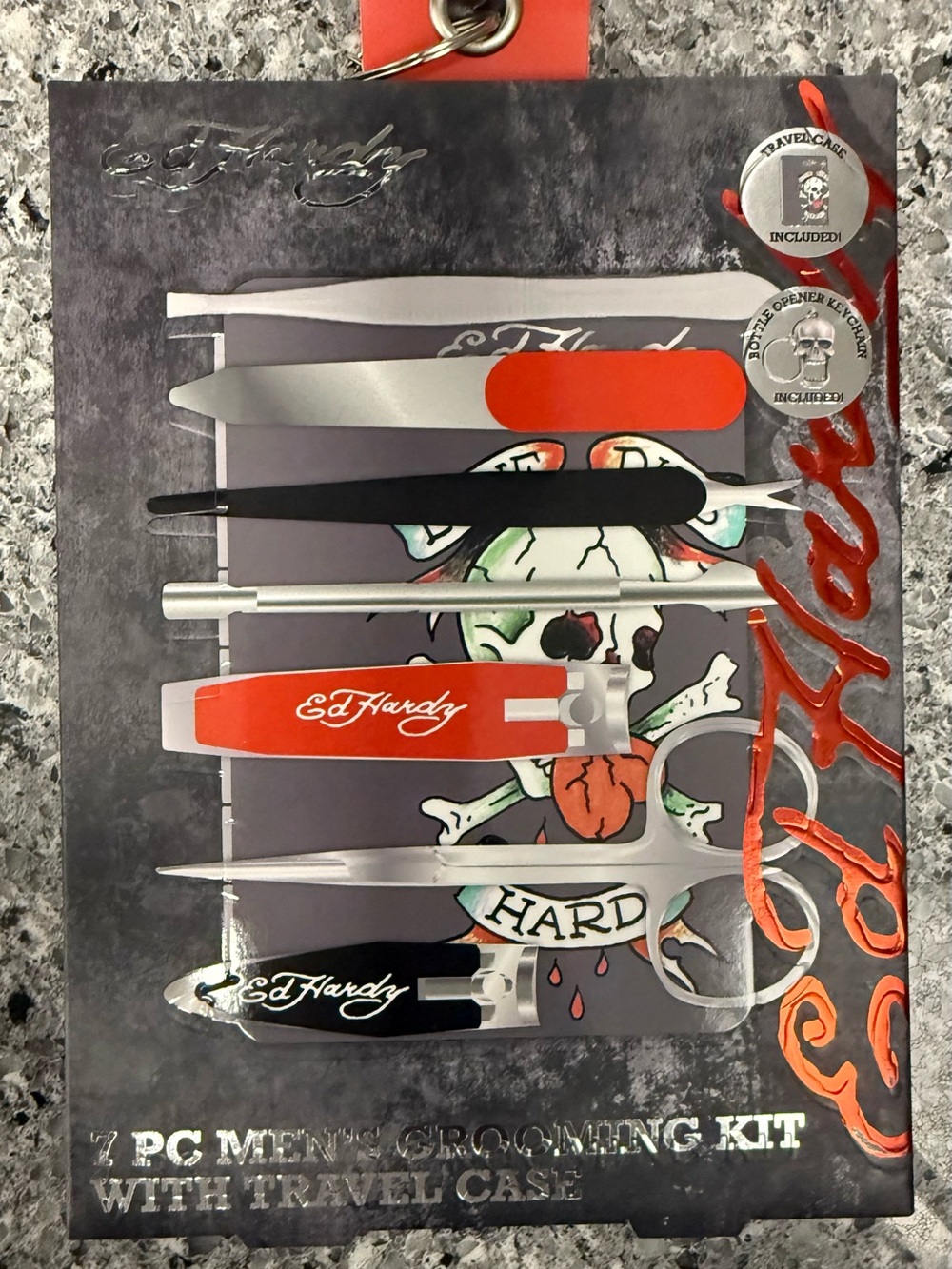 Ed Hardy Men's Grooming Kit in Red, Black, Silver - Picture 2 of 4